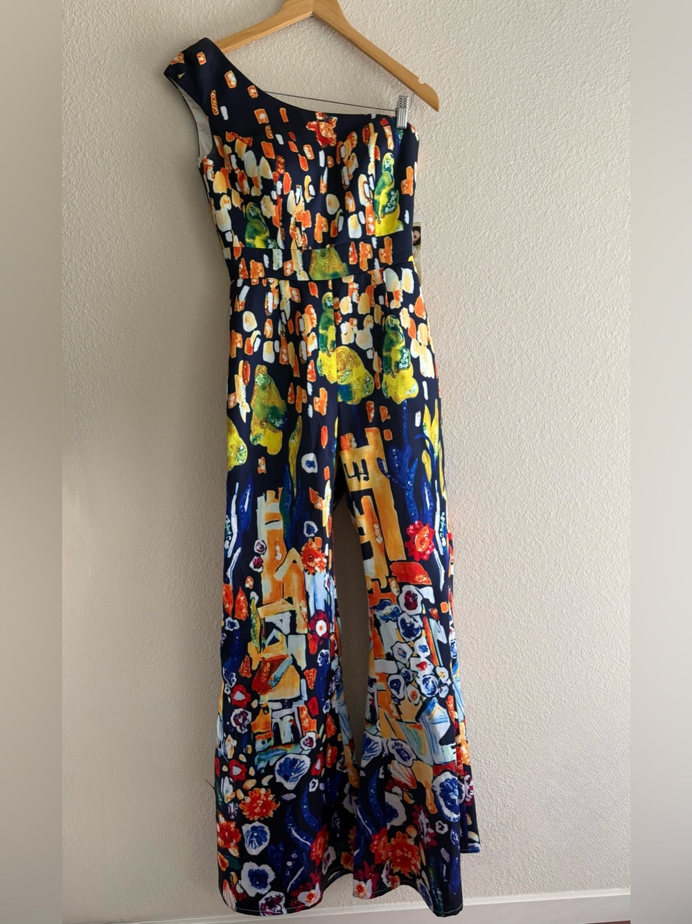 Tony Bowls Avant-Garde One-Shoulder Fine Art Jumpsuit Size 2
